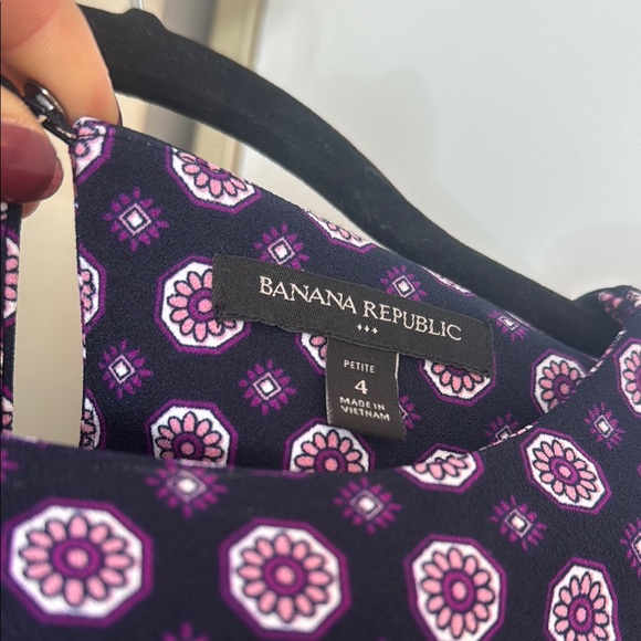 Elegant Purple Patterned Dress - Picture 3 of 3